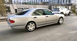 Mercedes-Benz E 230 1996 года за 4 300 000 тг. в Астана – фото 2