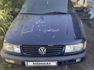 Volkswagen Passat, 1994