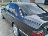 Mercedes-Benz E 230 1991 года за 1 550 000 тг. в Шардара – фото 3