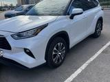 Toyota Highlander 2022 года за 25 000 000 тг. в Астана