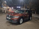 Volkswagen Tiguan 2021 года за 17 000 000 тг. в Шымкент