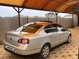 Volkswagen Passat 2006 годаfor2 500 000 тг. в Атырау – фото 5