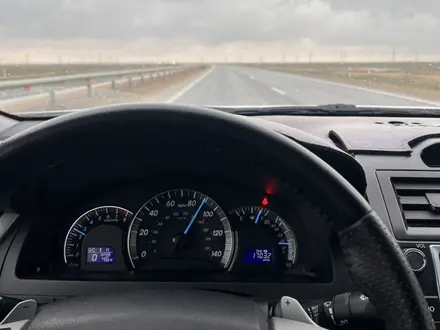 Toyota Camry 2014 года за 7 600 000 тг. в Жанаозен – фото 16