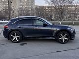 Infiniti FX35 2009 годаүшін8 900 000 тг. в Семей – фото 2