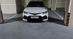 Toyota Camry 2021 годаүшін15 500 000 тг. в Актау