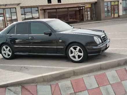 Mercedes-Benz E 280 1996 года за 3 200 000 тг. в Конаев (Капшагай) – фото 5