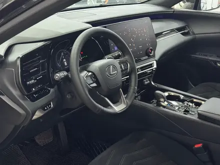 Lexus RX 350 2024 года за 39 000 000 тг. в Уральск