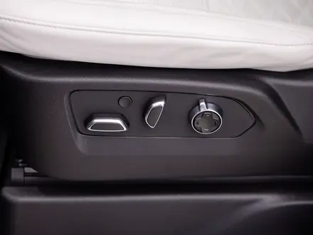 Cadillac Escalade Premium Luxury Platinum 2026 года за 107 180 000 тг. в Астана – фото 13