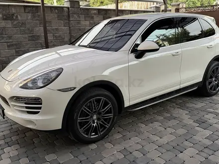Porsche Cayenne 2010 года за 11 700 000 тг. в Алматы – фото 2