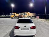 Volkswagen Jetta 2014 года за 3 750 000 тг. в Атырау – фото 3