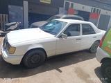 Mercedes-Benz E 230 1988 годаfor750 000 тг. в Алматы