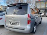 Hyundai Starex 2013 годаүшін8 900 000 тг. в Астана – фото 2