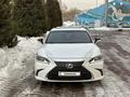 Lexus ES 250 2021 года за 22 000 000 тг. в Алматы