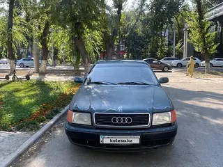 Audi 100