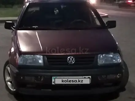 Volkswagen Vento 1992 года за 1 250 000 тг. в Талдыкорган