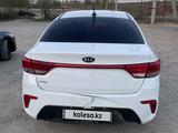 Kia Rio 2018 года за 5 000 000 тг. в Актобе – фото 2