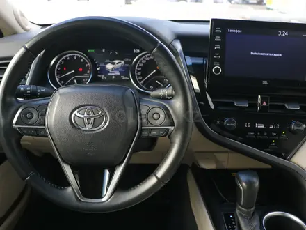 Toyota Camry Luxe 2023 года за 15 790 000 тг. в Астана – фото 15