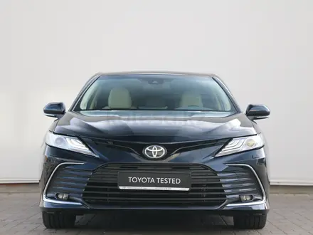 Toyota Camry Luxe 2023 года за 15 790 000 тг. в Астана – фото 8