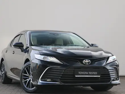 Toyota Camry Luxe 2023 года за 15 790 000 тг. в Астана – фото 7