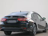 Toyota Camry Luxe 2023 года за 15 790 000 тг. в Астана – фото 5