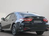 Toyota Camry Luxe 2023 года за 15 790 000 тг. в Астана – фото 3
