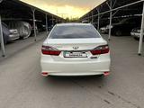 Toyota Camry 2017 годаүшін14 100 000 тг. в Алматы – фото 2