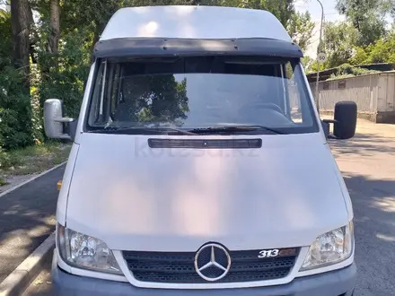 Mercedes-Benz Sprinter 2000 года за 4 400 000 тг. в Алматы – фото 2