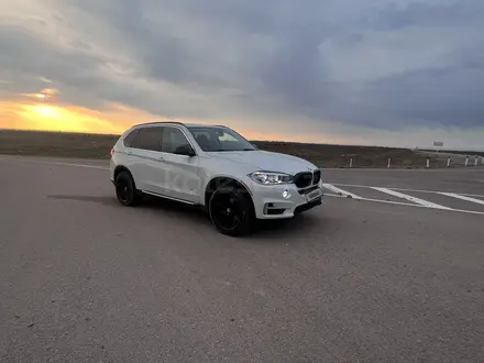 BMW X5 2015 года за 18 000 000 тг. в Астана – фото 2