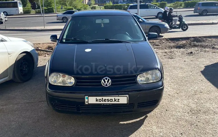 Volkswagen Golf 2002 года за 2 800 000 тг. в Астана