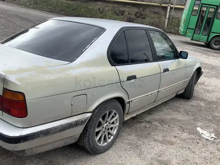 BMW 520 1992 года за 1 350 000 тг. в Алматы – фото 8