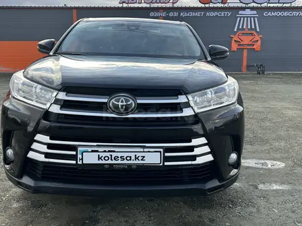 Toyota Highlander 2017 года за 16 500 000 тг. в Кокшетау