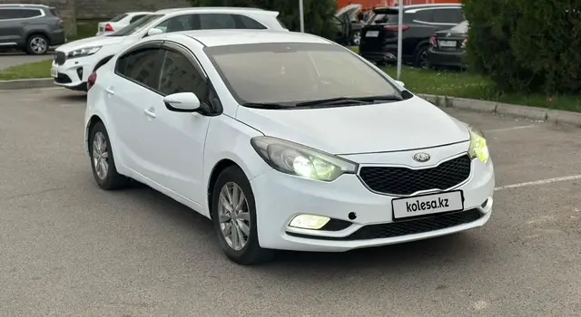 Kia Cerato, 2013