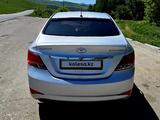 Hyundai Solaris 2015 годаүшін4 400 000 тг. в Алтай – фото 5