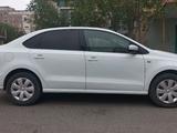 Volkswagen Polo 2015 годаүшін3 800 000 тг. в Жезказган – фото 3