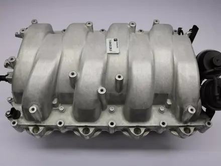 Коллектор впускной Mercedes Benz m273 v8 за 449 000 тг. в Алматы