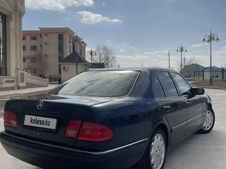 Mercedes-Benz E 280 1996 года за 3 400 000 тг. в Кызылорда – фото 2