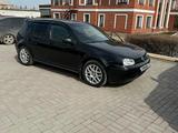 Volkswagen Golf 2001 годаүшін3 400 000 тг. в Темиртау