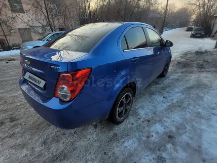 Chevrolet Aveo 2013 года за 3 750 000 тг. в Караганда – фото 8