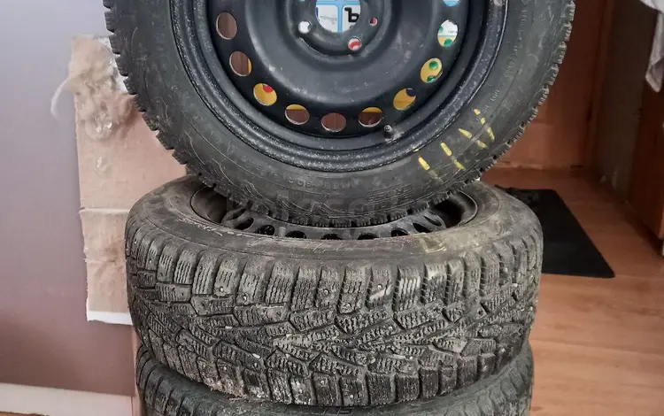 4 диска с шипованой резинай 185/60 R15 LADA в подарок за 65 000 тг. в Темиртау