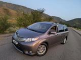 Toyota Sienna 2015 года за 13 000 000 тг. в Алматы
