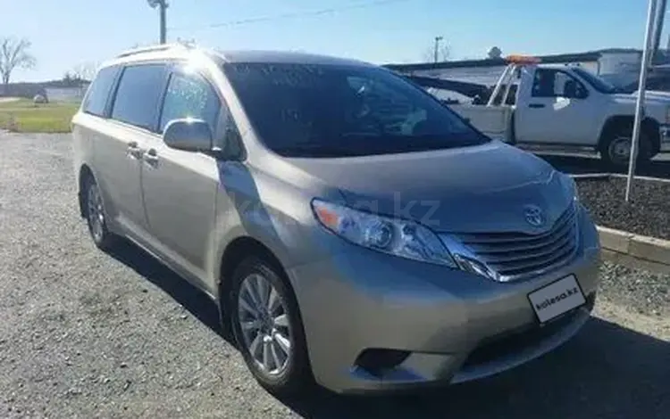 Toyota Sienna 2017 года за 18 500 000 тг. в Актау