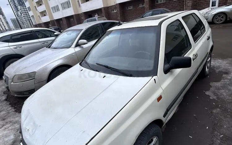 Volkswagen Golf 1994 года за 906 428 тг. в Астана