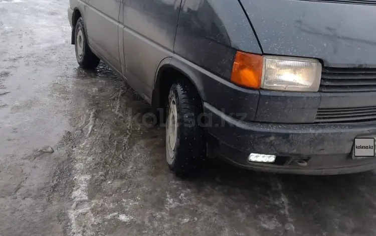 Volkswagen Caravelle 1991 годаүшін2 800 000 тг. в Павлодар