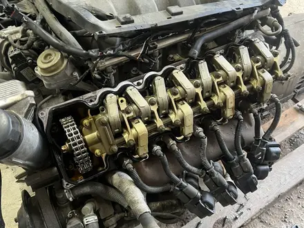 Двигатель м113 5.0 литров за 700 000 тг. в Алматы – фото 2