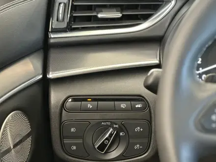 Infiniti QX55 Essential 2024 года за 31 990 000 тг. в Астана – фото 27