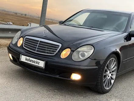 Mercedes-Benz E 200 2005 года за 7 000 000 тг. в Алматы – фото 15