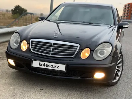 Mercedes-Benz E 200 2005 года за 7 000 000 тг. в Алматы – фото 19