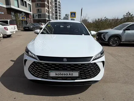 BYD Qin Plus 2025 года за 8 100 000 тг. в Астана – фото 3