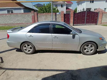 Toyota Camry 2002 года за 4 800 000 тг. в Алматы – фото 2