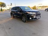 Toyota Highlander 2018 года за 16 500 000 тг. в Тараз – фото 3